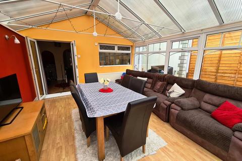 40 Mervyn Way, Pencoed, Bridgend, CF35 6JH