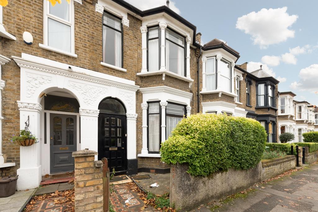 Leybourne Road, Leytonstone, London, E11 3BS 4 bed terraced house £