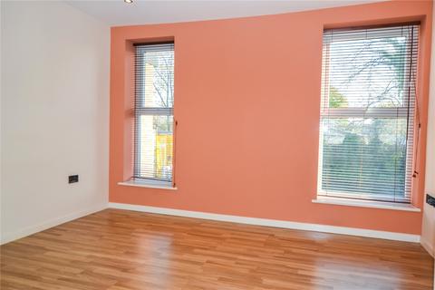 2 bedroom flat to rent, 5 Bridgenorth Avenue, Urmston, Manchester, M41