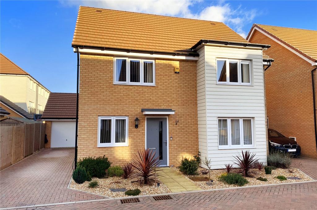 Banks Gardens, Littlehampton, West... 4 bed detached house £525,000