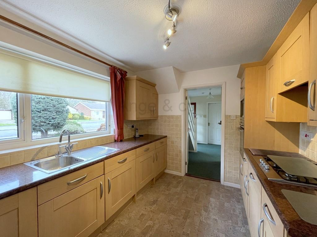 Gainsborough Drive, Gunton, Lowestoft 3 bed detached house £325,000