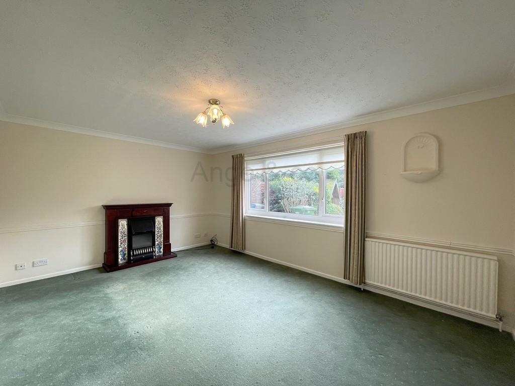 Gainsborough Drive, Gunton, Lowestoft 3 bed detached house £325,000