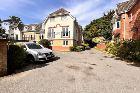 2 bedroom apartment to rent, St John's Road, Boscombe Spa