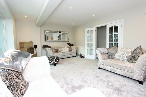 16 Croydon Lane, Banstead, SM7 3BW