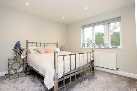 16 Croydon Lane, Banstead, SM7 3BW