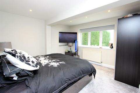 16 Croydon Lane, Banstead, SM7 3BW