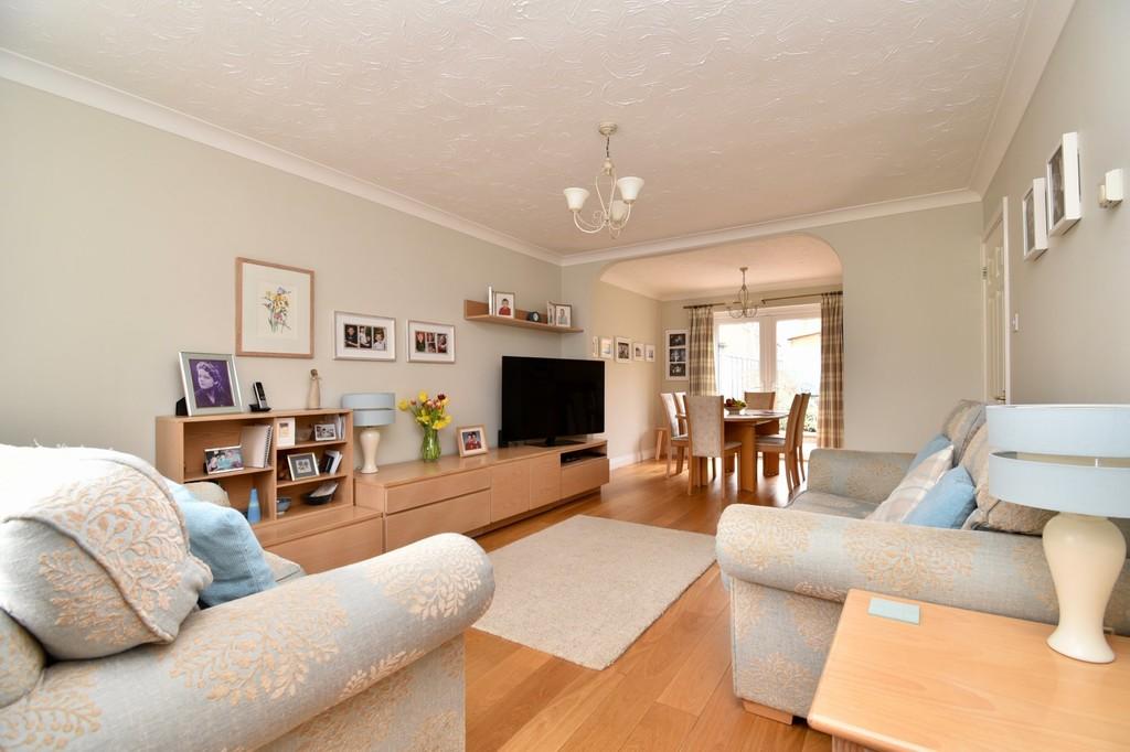 Barham Road, Stevenage 3 bed detached house £450,000