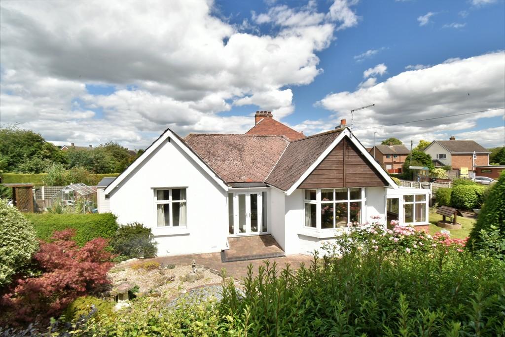 Church Road, Stretton, BurtononTrent 2 bed detached bungalow for sale