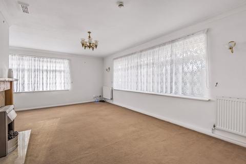1 Canons Hill, Coulsdon, CR5 1HB