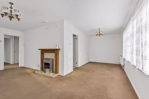 1 Canons Hill, Coulsdon, CR5 1HB