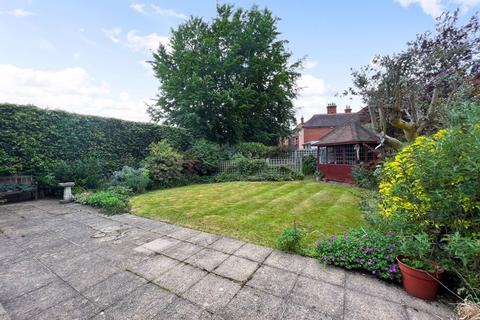 Little Hardwick Bridge Road, Cranleigh, GU6 7HH
