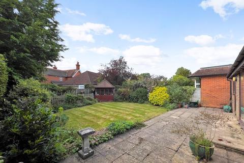 Little Hardwick Bridge Road, Cranleigh, GU6 7HH