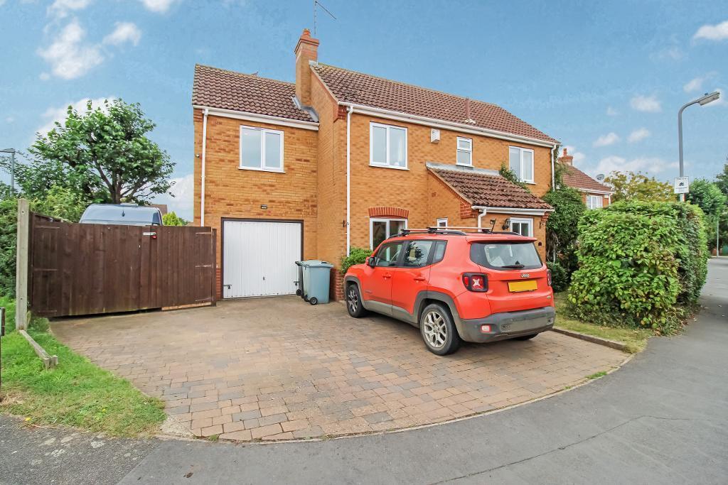 Truesdale Gardens, Langtoft, Peterborough, Cambridgeshire, PE6 9RG 4