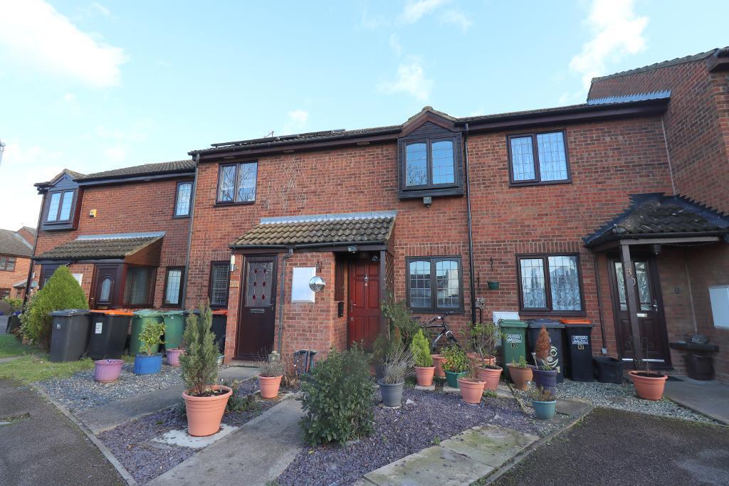 Old School Gardens, Barton Le Clay... 2 bed terraced house £250,000
