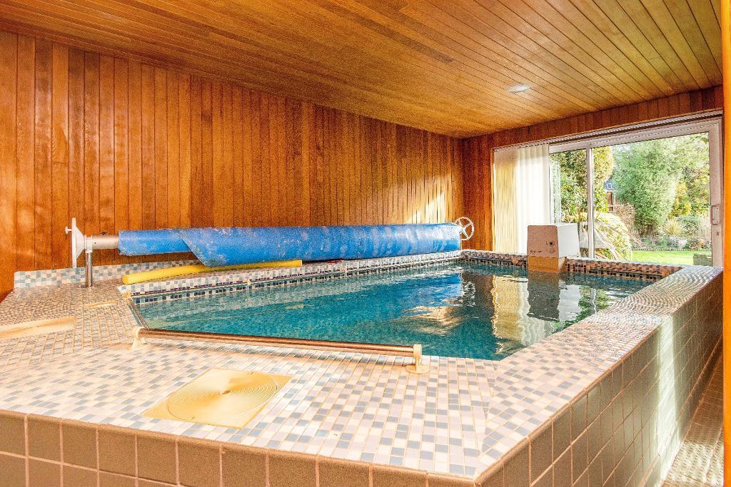 Pool area