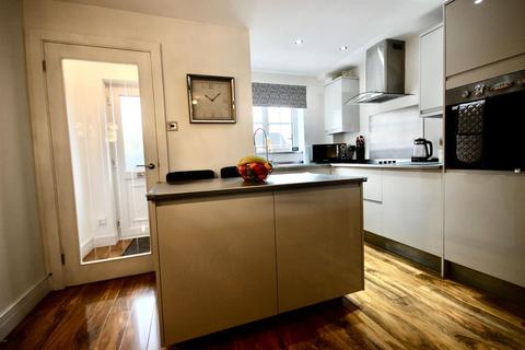 15 Ramson Close, Penpedairheol, Hengoed, CF82 8LB