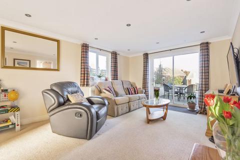 3 Bridge Close, Horam, Heathfield, TN21 0HJ