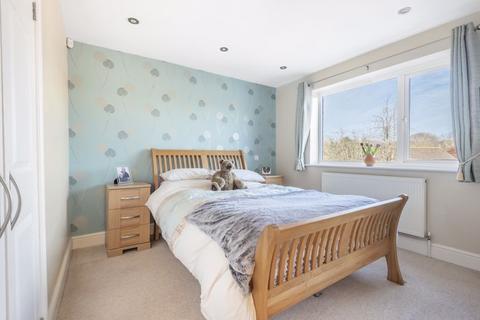 3 Bridge Close, Horam, Heathfield, TN21 0HJ