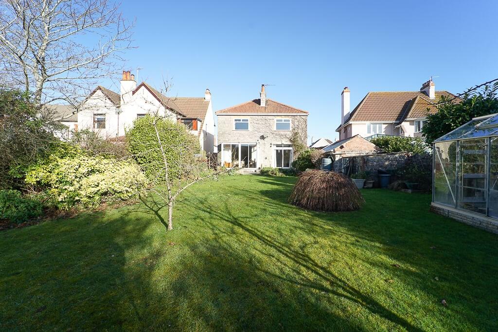 Elmsleigh Road, WestonSuperMare, BS23 3 bed detached house £485,000
