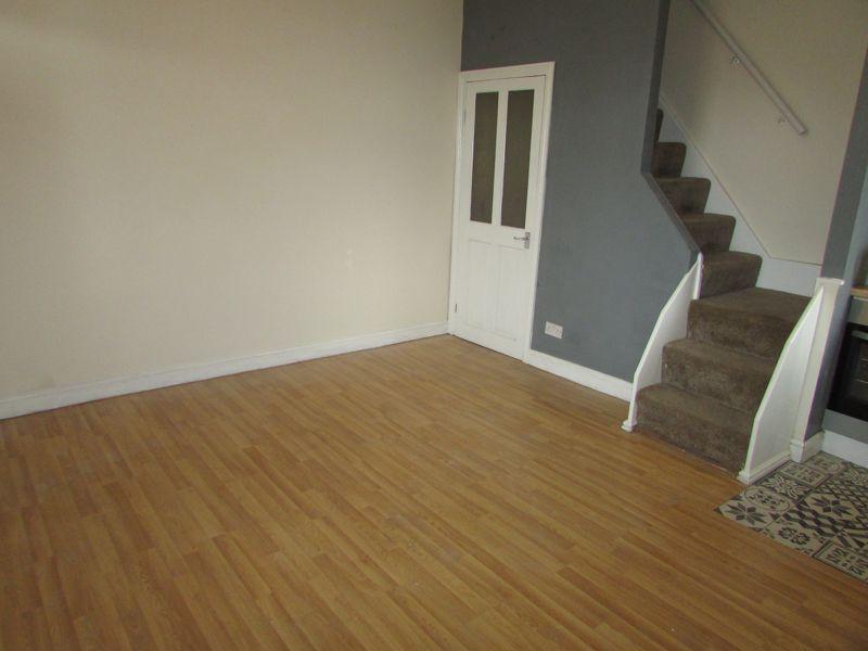 Cronkeyshaw Road Rochdale 1 bed end of terrace house £495 pcm (£114 pw)