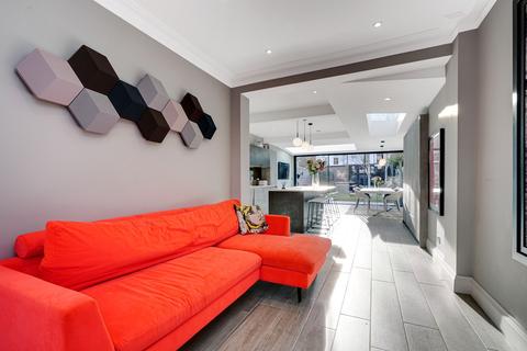 31 Mayfield Avenue, London, W13 9UP