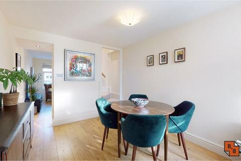 63 Dartnell Road, Croydon, CR0 6JB