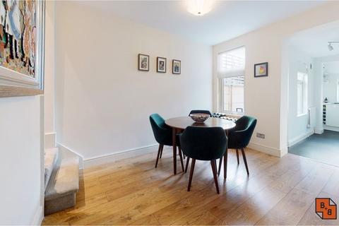 63 Dartnell Road, Croydon, CR0 6JB