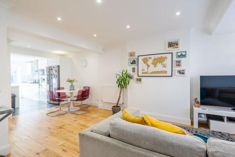 106 Thornton Road, Carshalton, SM5 1NQ