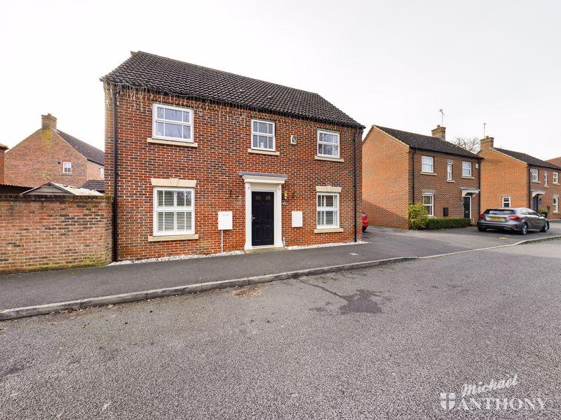 Napier Road, Aylesbury 4 bed detached house £535,000