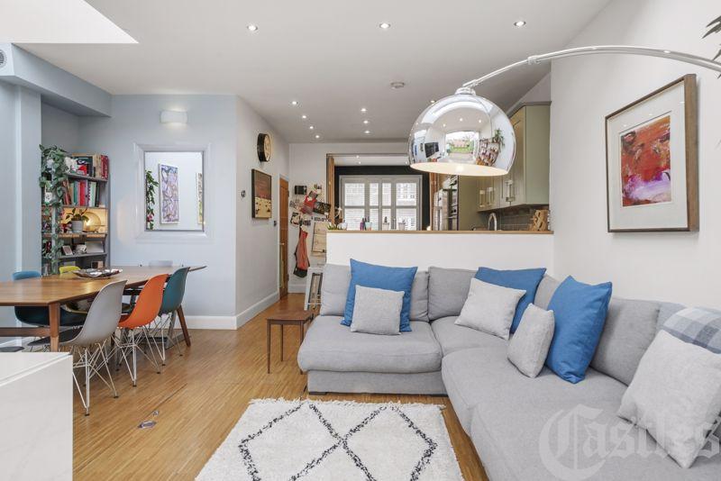 Hawthorn Road, N8 4 bed end of terrace house £1,250,000