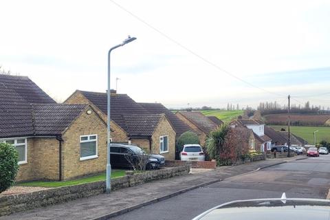 18 Fairview Road, Istead Rise, Gravesend, DA13 9DR