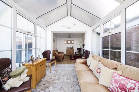 1 Meadowfields Close, Easingwold, York, YO61 3DP