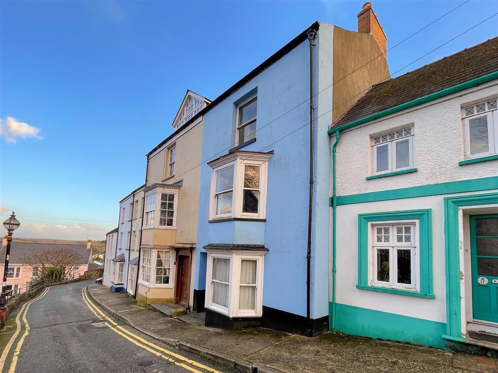19 Goat Street, Haverfordwest SA61 1PX 4 bed townhouse £100,000