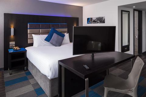 undefined, Roomzzz Aparthotel, Nottingham City