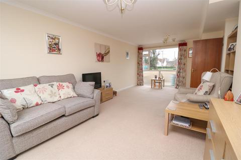 2 Arthy Close, Hatfield Peverel, Chelmsford, CM3 2HA