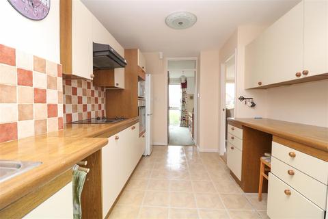 2 Arthy Close, Hatfield Peverel, Chelmsford, CM3 2HA
