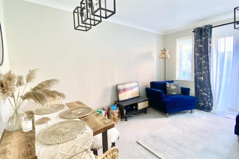 6 Denewood, Murton, Seaham, SR7 9BF