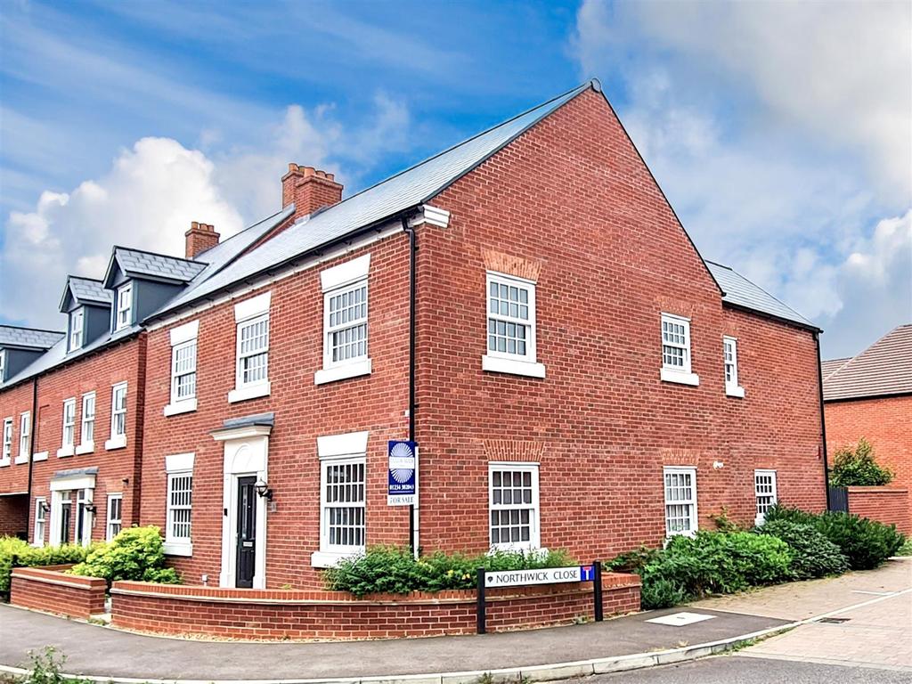 Lavender Lane, Great Denham, Bedford 4 bed detached house £550,000