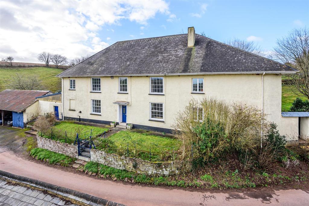 806760 (1).jpg