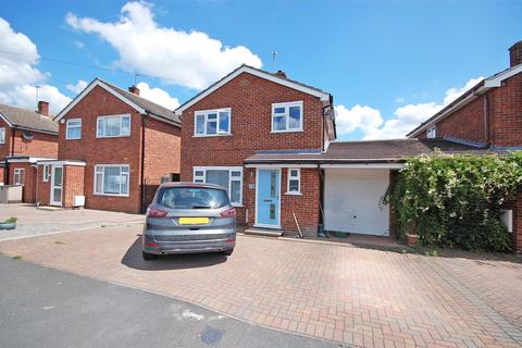 109 Bedells Avenue, Black Notley, Braintree, CM77 8NA