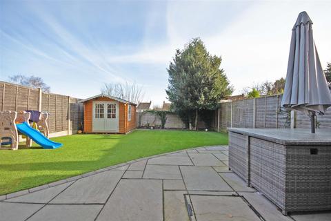 109 Bedells Avenue, Black Notley, Braintree, CM77 8NA