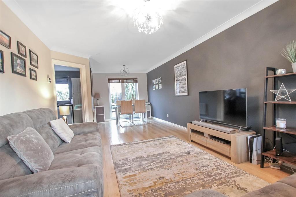 Falmouth Drive, Darlington 4 bed detached house £260,000