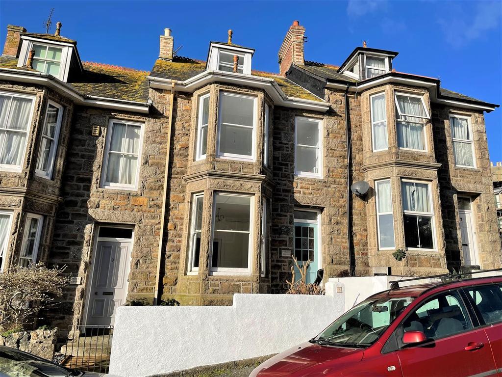 Lescudjack Road, Penzance 4 bed house £1,500 pcm (£346 pw)