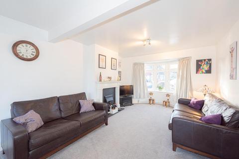 20 Walsingham Gardens, Epsom, KT19 0LU