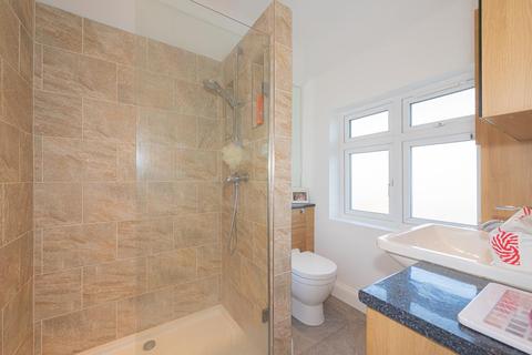 20 Walsingham Gardens, Epsom, KT19 0LU