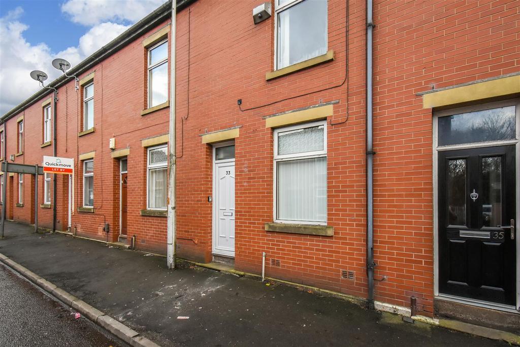 Queen Victoria Street, Blackburn 2 bed terraced house £75,000