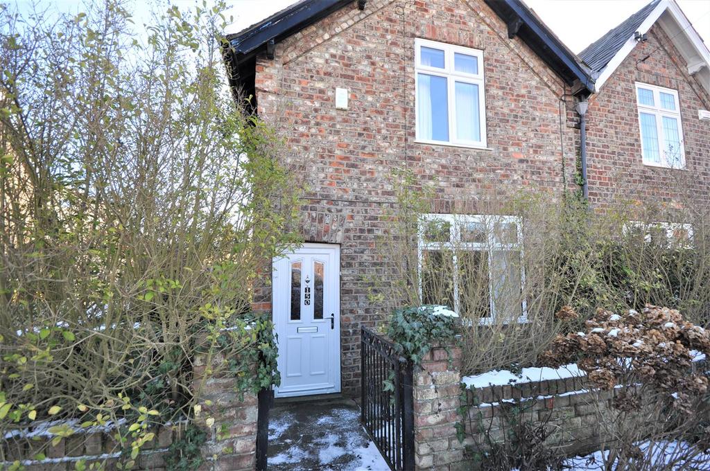 Stockton Lane, York 3 bed semidetached house £795 pcm (£183 pw)