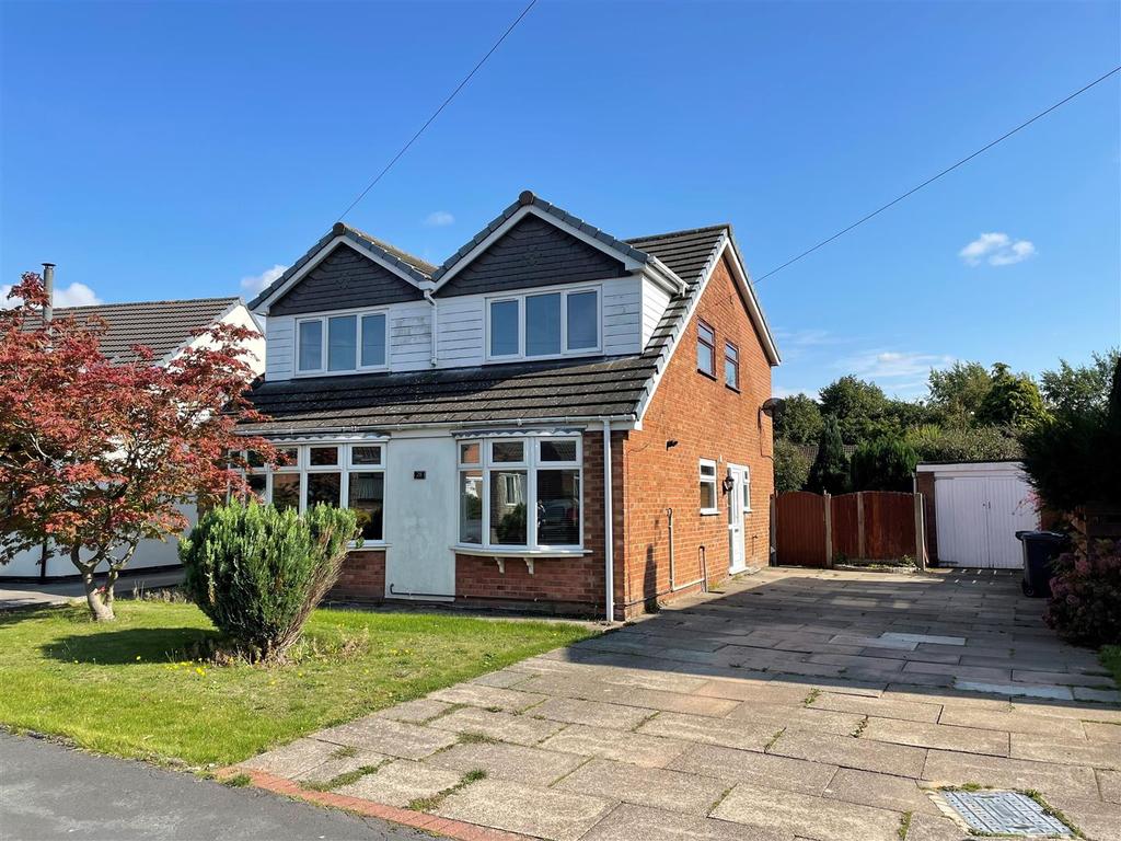 Delph Common Road, Aughton 3 bed detached house £415,000