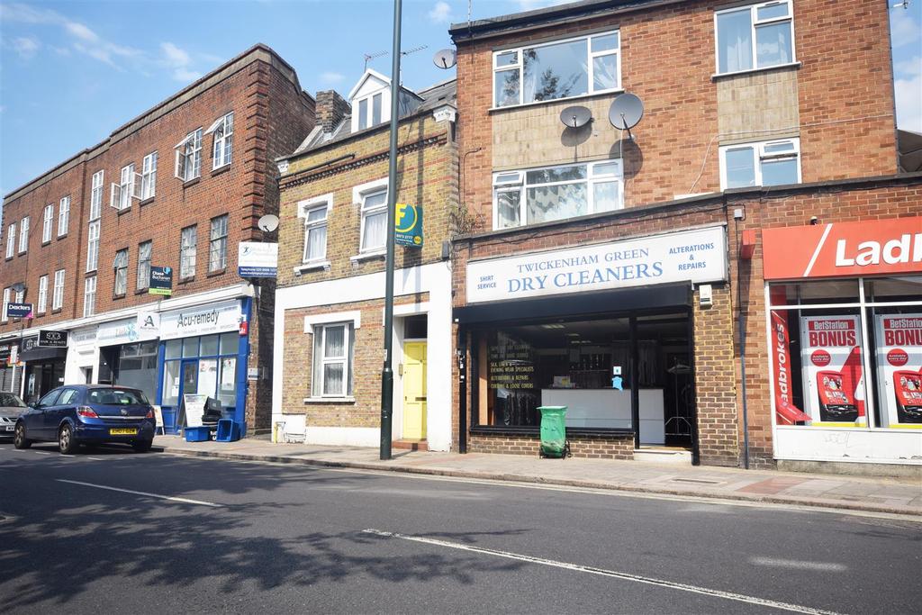 Staines Road, Twickenham 1 bed apartment £1,150 pcm (£265 pw)