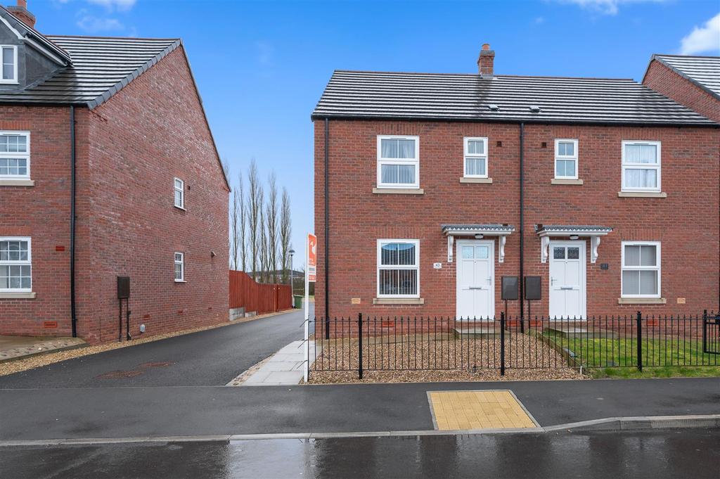 Eton Way, Boston 2 bed semidetached house for sale £165,000